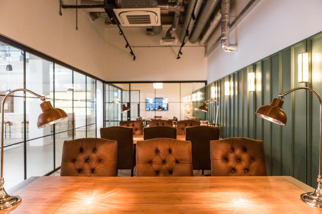 For Students Only Studios At Chapter White City In London Exteriör bild