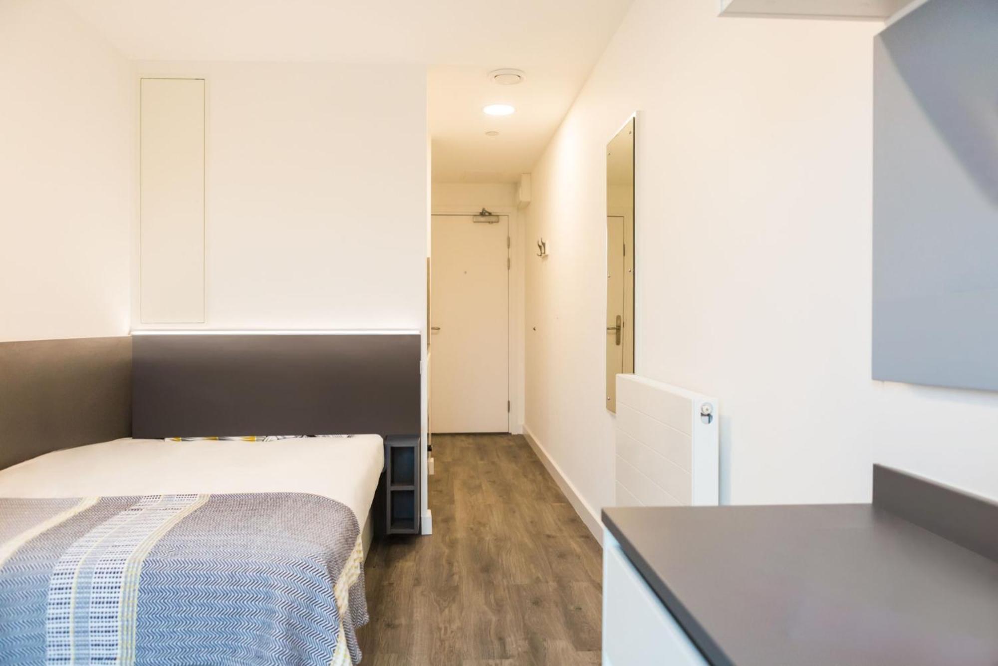 For Students Only Studios At Chapter White City In London Exteriör bild