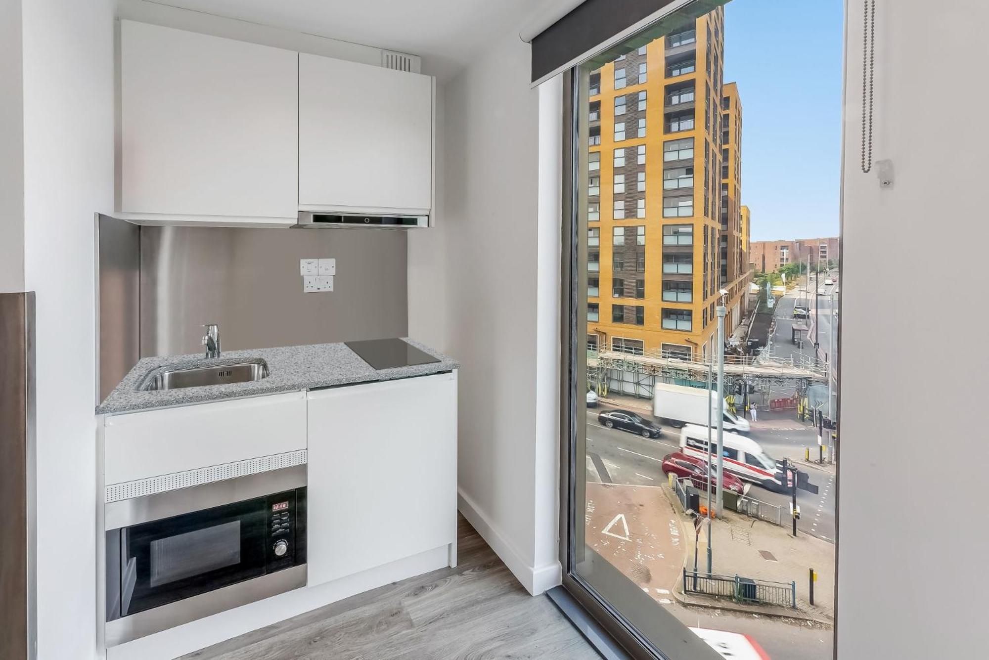 For Students Only Studios At Chapter White City In London Exteriör bild